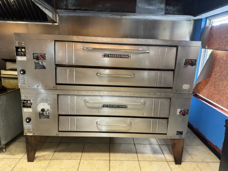 Bakers Pride Y800 double deck pizza ovens (brand new stones) Gas